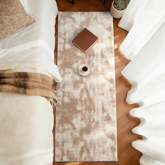 FinRèc 2x6 Washable Runner Rugs for Kitchen Hallway Bedroom, Low Pile Thin Ultra Soft Shag Rug, Non-Slip Carpet Indoor for Home Decor (Tie-dye Light Tan)