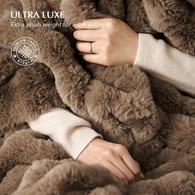Faux Rabbit Fur Bubble Throw Blanket, 50"x60", Natural Tan | Ultra Soft, Luxury Faux Rabbit Fur Throw, Thick Warm Bubble Blanket, Cozy Fluffy Reversible, for Bed, Couch, Chair, Sofa