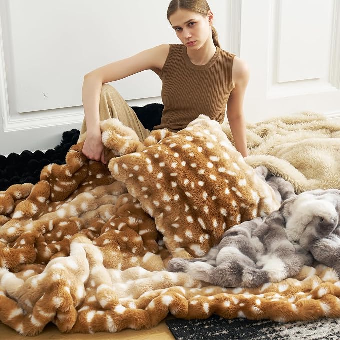 Cozy Bliss Deer Print Faux Fur Throw for Couch, Fuzzy Soft Plush Thick Bubble Blanket for Sofa Bedroom Living Room, 50x60 Inches