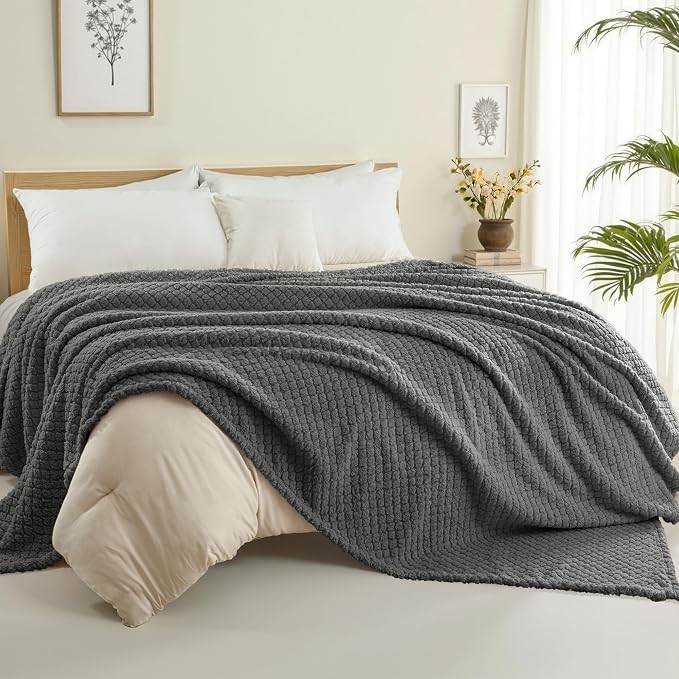 Exclusivo Mezcla Soft Fleece Twin Size Blanket for Bed, Dark Grey | Jacquard Lightweight Cozy Bed Blanket, Breathable Decorative Fuzzy Textured All Season Use, 60x80 Inches