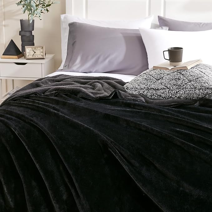 Hansleep Queen Black Fleece Blanket, Soft Flannel Bed Blanket | Fuzzy Cozy Blanket 90x90 Inches, Multi-use for Bed, Sofa, Couch, Travel, Camping, All Season Warm Lightweight Cover