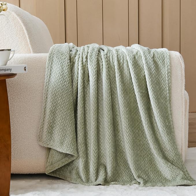 NEWCOSPLAY Fleece Leaves Pattern Twin Blanket, Sage Green, 60"x80" | Super Soft Throw Blanket, Lightweight Cozy Bed Sofa Blanket, Premium Silky Flannel Fleece, Travel Blanket for All Season Use