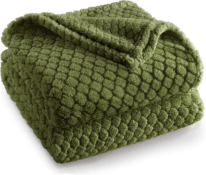 Exclusivo Mezcla Soft Fleece King Size Blanket for Bed, Olive Green | Jacquard Lightweight Cozy Bed Blanket, Breathable Decorative Fuzzy Textured All Season Use, 90x104 Inches