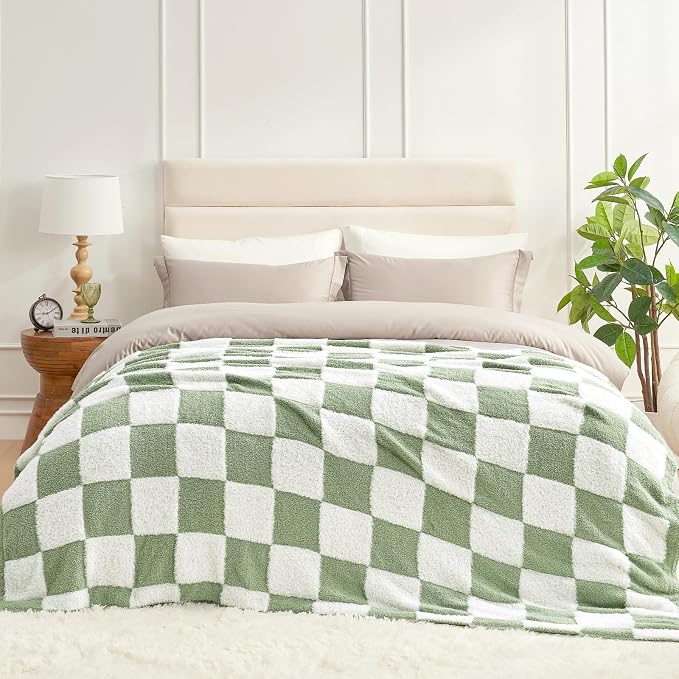Snuggle Sac Faux Fur Checkered Blanket Twin Size with Soft Knitted Microfiber,Cozy Soft Warm Blanket for Sofa Bedroom Living Room,St Patricks Day Gift,Sage Green Checker,60x80 inches