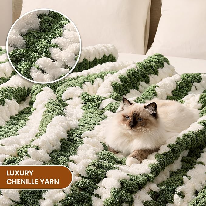 L'AGRATY Chunky Knit Throw Blanket for Couch, 50 x 60 Inches, Green White | Handmade Chenille Crochet Blanket for Sofa Bed, Thick Cable Knitted Blankets for Room Home Decor, Birthday Gift for Women Mom