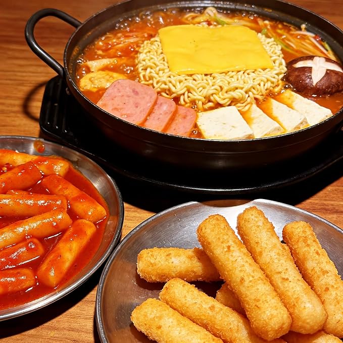 Rice Cake Sticks – Chewy Cylindrical, for Tteokbokki & Stir-Fries, 14.11 oz