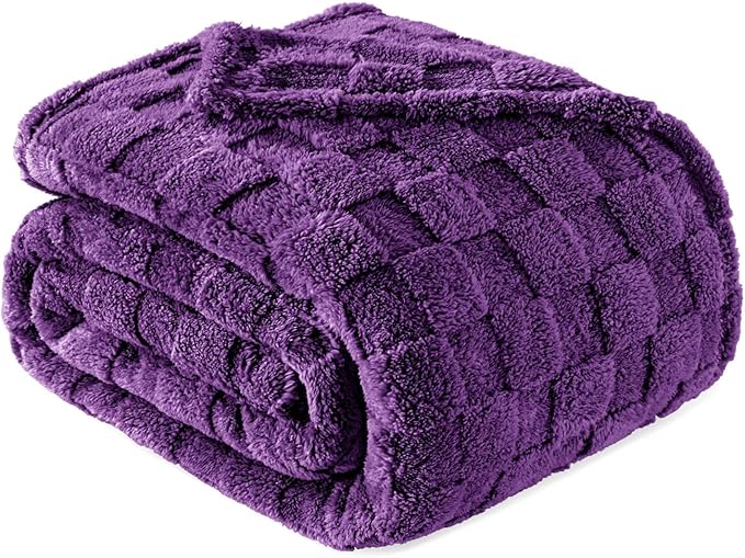 Exclusivo Mezcla 3D Checkered Fleece King Blanket for Bed, Purple | Super Soft and Cozy Fluffy Blanket, Lightweigh and Breathable Blanket for Living Room, Bedroom, Decor, All Season, 104"x90"