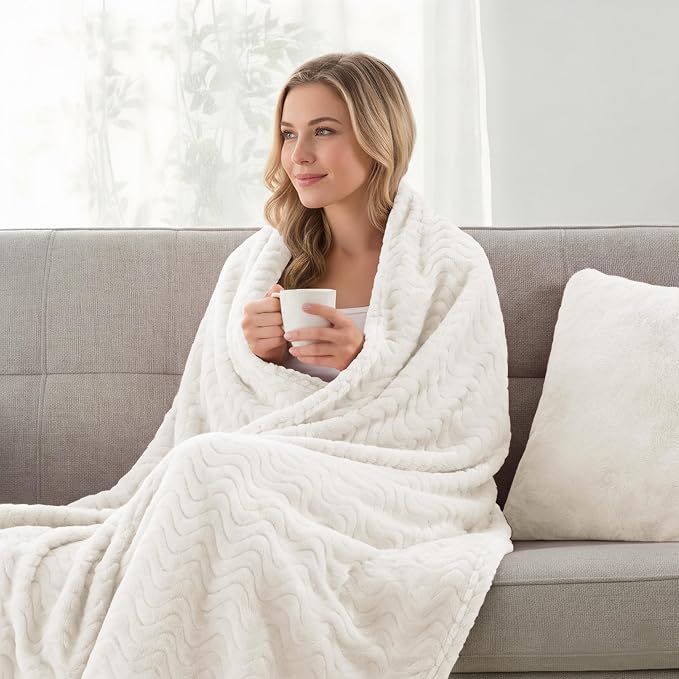 Exclusivo Mezcla Large Fleece Throw Blanket for Couch, Sofa, Ivory | 50"x70" Soft Breathable Lightweight Flannel Throws for Summer, Plush Cozy Jacquard Wave Blanket for Home Decor