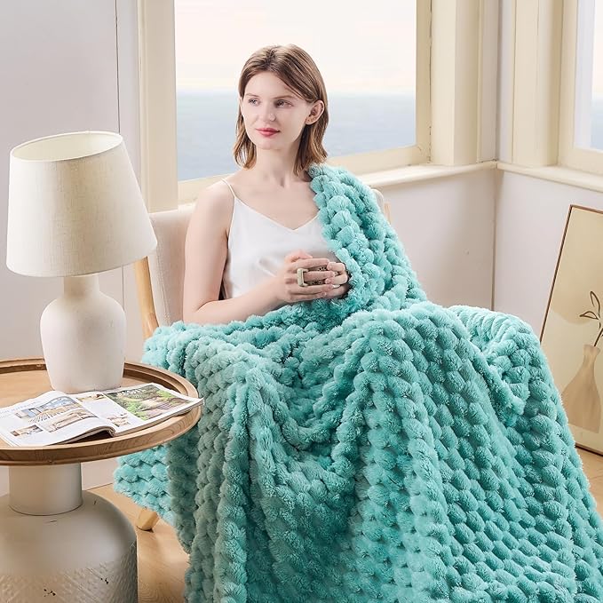 NEWCOSPLAY Super Soft Twin Blanket Sage Green Premium Silky Flannel Fleece 3D Clouds Stylish Jacquard Lightweight Bed Blanket All Season Use 350GSM (Sage Green, Twin(60"x80"))