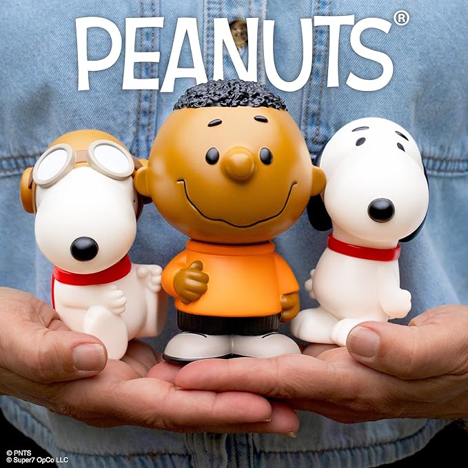 Super7 Peanuts Fun! Fun! Wave 02 - Snoopy (Flying Ace) Action Figure