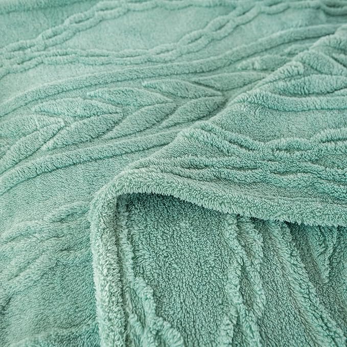 YUSOKI Sherpa Fleece Twin XL Size Blanket, Light Green, 65"x90" | 3D Stylish Design,320GSM, Non-Shedding, Lightweight for All Season Use, stays fluffy after repeated washes, Perfect Gifts