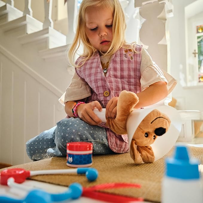 Melissa & Doug Examine and Treat Pet Vet Pretend Play Set with Plush Dog and Cat (24 Pcs) Kids Veterinary Play Set, Veterinarian Kit for Kids, STEAM Toy, Pretend Doctor for Ages 3+