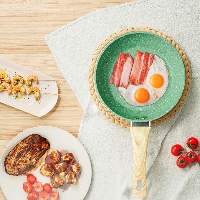 Innerwell 8-Inch Nonstick Frying Pan Small Egg Pan Skillet | Even Heating All Stove Compatible, PFOA PFOS Free, Granite Stone Cookware Skillet, Healthy and Non Toxic, Green