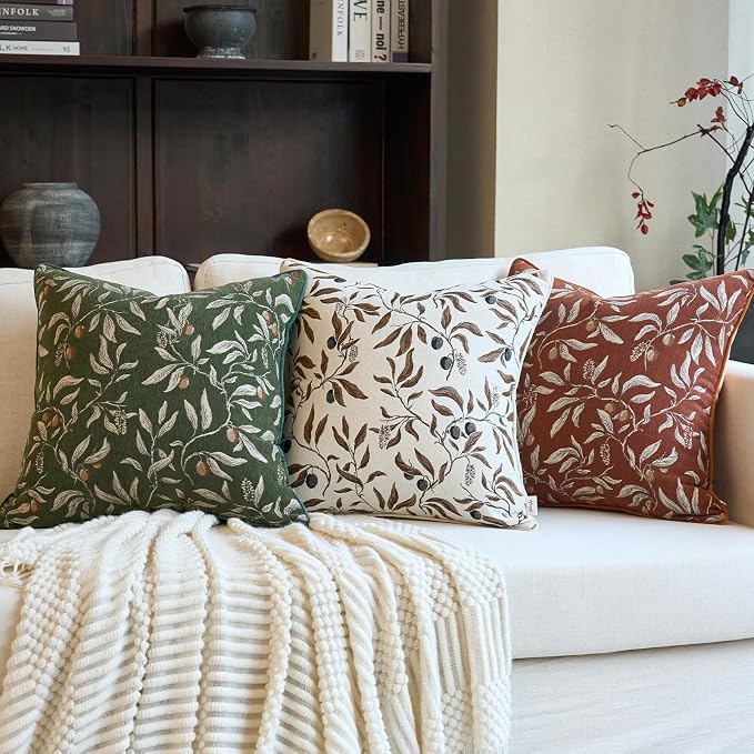 Alerfa Beige Floral Throw Pillow Cover 18 x 18 Inch Sqaure Luxury Decorative Pillow Cover for Couch Living Room Bedroom