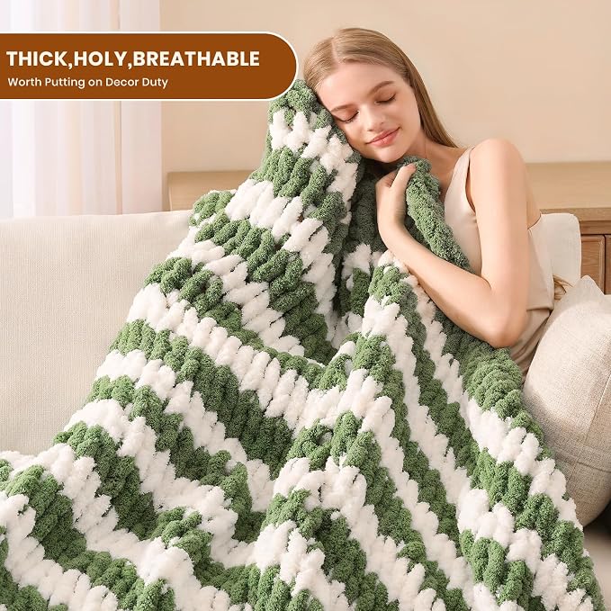 L'AGRATY Chunky Knit Throw Blanket for Couch, 60 x 80 Inches, Green White | Handmade Chenille Crochet Blanket for Sofa Bed, Thick Cable Knitted Blankets for Room Home Decor, Birthday Gift for Women Mom
