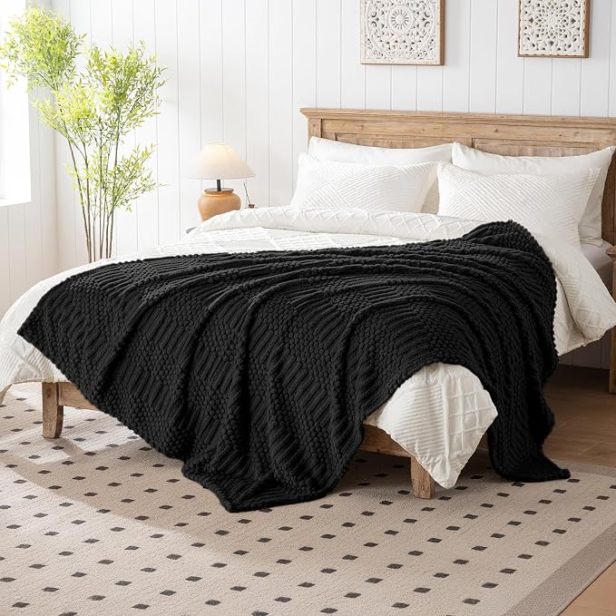 Black Throw Blanket - Soft & Fluffy Fleece, Cute & Aesthetic, Perfect for Sofa, Couch, Chair, Bed, Living Room & Bedroom, All-Season Use, Plush & Cozy Decorative Blanket 50x60