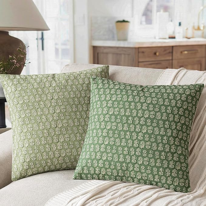 Foindtower Set of 2 Decorative Neutral Floral Print Throw Pillow Covers Vintage Accent Farmhouse Cushion Covers Boho Home Decor For Sofa Couch Chair Bedroom Living Room Outdoor,22×22 Inch,Forest Green