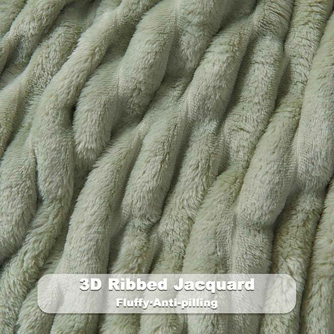 NEWCOSPLAY Super Soft King Blanket Sage Green Premium Silky Flannel Fleece 3D Ribbed Jacquard Lightweight Bed Blanket All Season Use (Sage Green Ribbed, King(90"x110"))