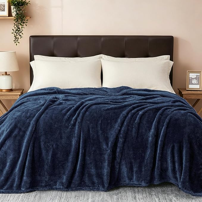 Exclusivo Mezcla Fuzzy Plush Fleece Bed Blanket Queen Size, Navy Blue | 90x90 Inches, Super Soft and Cozy Bed Blanket, Fluffy Decorative Bedding for Livingroom, Bedroom, All Season