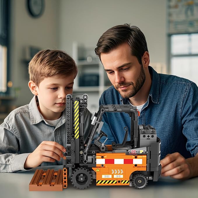 Forklift Truck Building Block Kit,RC Forklift Toys APP Remote Control Construction Machinery Set 22002, Shelf Lifted Truck,Educational Engineering Stem Building Toys for Boys Girls,722 PCS