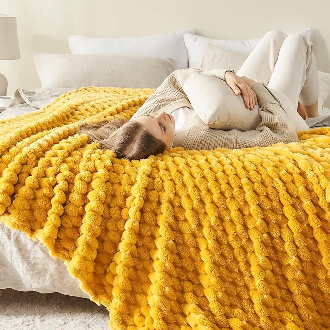 NEWCOSPLAY Super Soft Queen Blanket Mustard Yellow Premium Silky Flannel Fleece 3D Clouds Stylish Jacquard Lightweight Bed Blanket All Season Use 350GSM (Mustard Yellow, Queen(90"x90"))