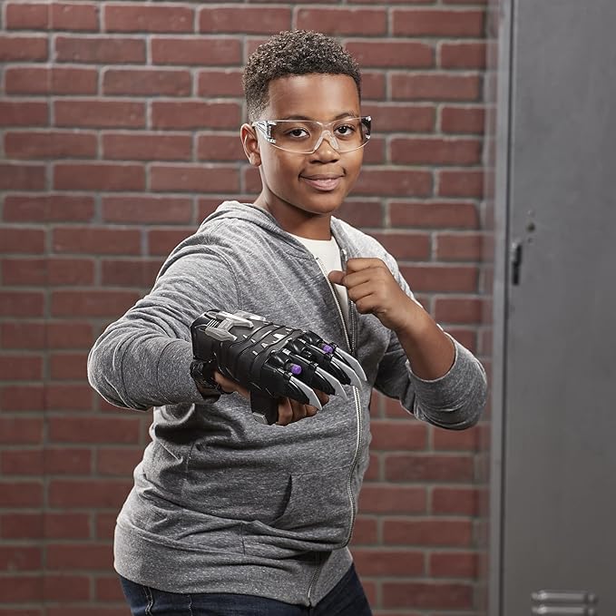 Marvel Nerf Power Moves Black Panther Power Slash Claw, Dart-Launching Toy for Kids Roleplay, 5+ (Amazon Exclusive)