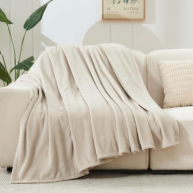 NEWCOSPLAY Fleece Leaves Pattern King Blanket, Linen, 90"x110" | Super Soft Throw Blanket, Lightweight Cozy Bed Sofa Blanket, Premium Silky Flannel Fleece, Travel Blanket for All Season Use