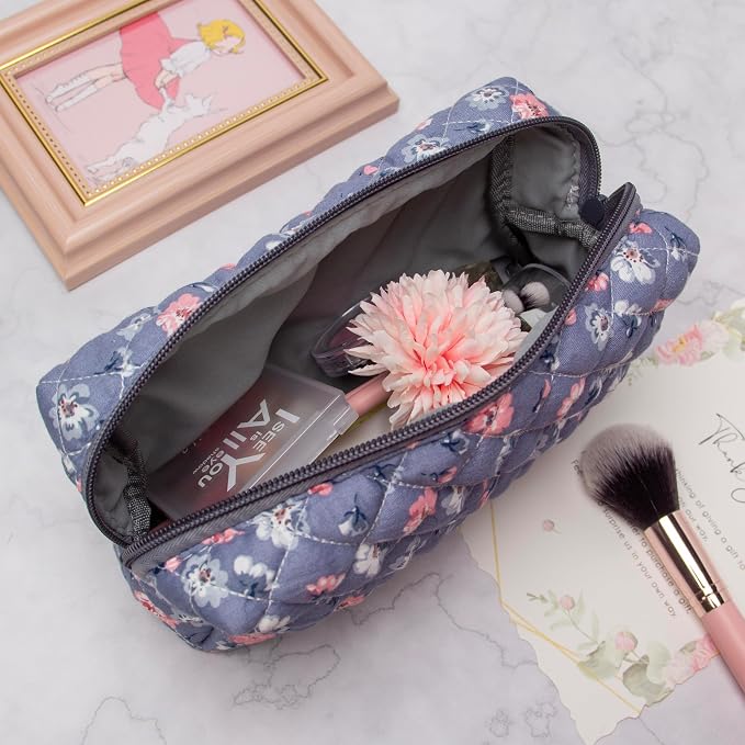 PAZIMIIK Small Quilted Makeup Bag,Zipper Cosmetic Pouch,Grey Floral | Lightweight Cosmetic Bag Organizer for Women,Purse Storage Holds Makeup,Toiletries,Skincare,Beauty Essentials,Travel Items