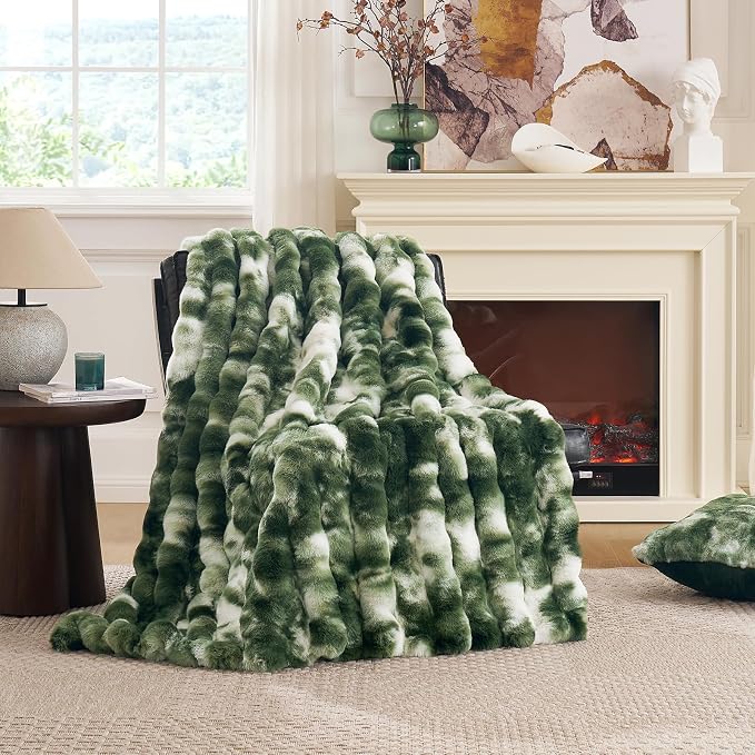 Cozy Bliss Faux Fur Throw for Couch, Fuzzy Soft Plush Thick Bubble Blanket for Sofa Bedroom Living Room, 60x80 Inches Tie-dye Olive Green
