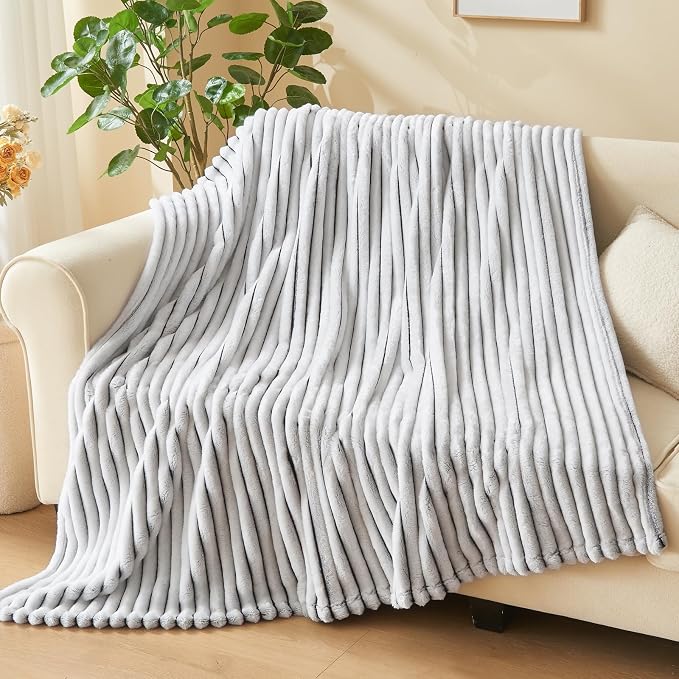 NEWCOSPLAY Fleece Ribbed Cozy Throw Blanket for Couch, Black White, 50"x60" | Premium Silky Flannel Blanket, Soft Lightweight Fluffy Throw Blanket for Bed Sofa Decor, Gift for All Season Use