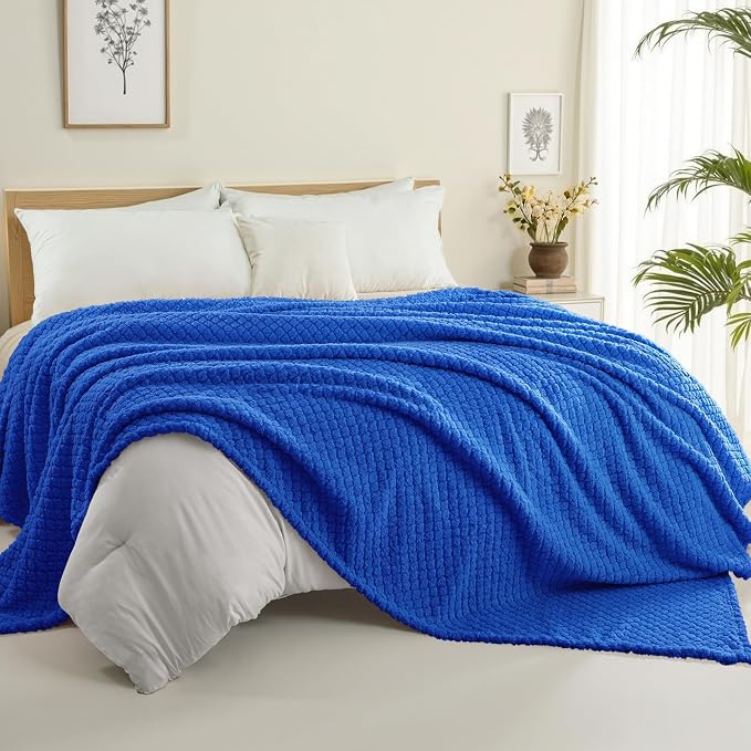 Exclusivo Mezcla Soft Fleece Queen Size Blanket for Bed, Cobalt Blue | Jacquard Lightweight Cozy Bed Blanket, Breathable Decorative Fuzzy Textured All Season Use, 90x90 Inches