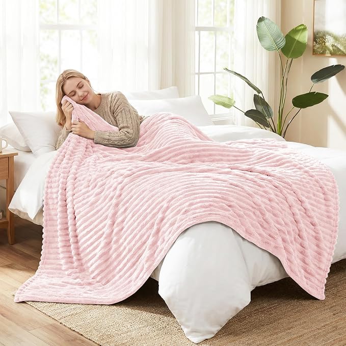 HIMEET Pink Full Size Blanket for Bed, 300GSM Ribbed Fleece, 84 x 90 Inches | Ultra Soft Flannel, All-Season Lightweight Warmth, Bed Layering & Home Room Decor, Gift for Men & Women, Machine Washable