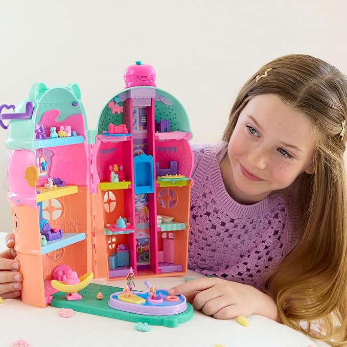 Polly Pocket Micro Dolls & Large Gelato House Playset, Ice Cream Bear Theme with 25+ Accessories Including Furniture, Food, and Pets