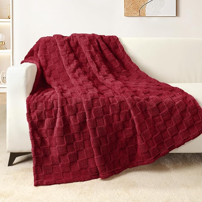 Exclusivo Mezcla 3D Checkered Fleece Throw Blanket for Couch, Burgundy | Super Soft and Cozy Fluffy Throw, Lightweight and Breathable, Cute Fuzzy Blanket for Sofa, Home Decor, All Season, 50"x60"