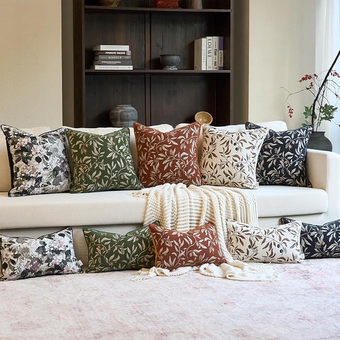 Alerfa Green Floral Throw Pillow Cover 18 x 18 Inch Sqaure Luxury Decorative Pillow Cover for Couch Living Room Bedroom