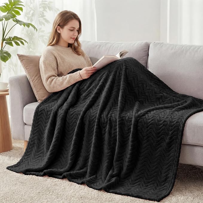Exclusivo Mezcla Large Fleece Throw Blanket for Couch, Sofa, Black | 50"x70" Soft Breathable Lightweight Flannel Throws for Summer, Plush Cozy Jacquard Wave Blanket for Home Decor