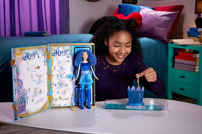 Mattel Disney Descendants: the Rise of Red Princess Chloe Charming, Daughter of Cinderella Doll & Playset, the Sorcerer’s Cookbook, Mix for Surprise