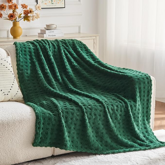 NEWCOSPLAY 3D Waffle Checkered Flannel Queen Blanket, Dark Green, 90"x90" | Super Soft Cute Lightweight Decorative Premium Silky Fleece Blanket for Couch Sofa Bed, Gift for Women Men, All Season Use