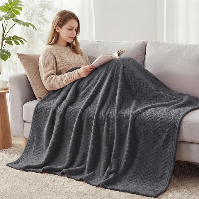 Exclusivo Mezcla Soft Fleece Blanket King Size for Bed, Sofa, Dark Grey | 90"x104" Breathable Lightweight Flannel Blanket for Summer, Plush Cozy Jacquard Wave for Home Decor