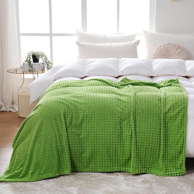 Puncuntex Fleece Throw Blanket Apple Green 60"×80" with Square Grid Design | Super Soft Plush Cozy Flannel Throw Blanket Luxury for Couch Sofa Chair