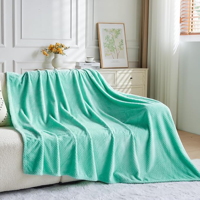 NEWCOSPLAY Fleece Leaves Pattern Twin Blanket, Aqua, 60"x80" | Super Soft Throw Blanket, Lightweight Cozy Bed Sofa Blanket, Premium Silky Flannel Fleece, Travel Blanket for All Season Use