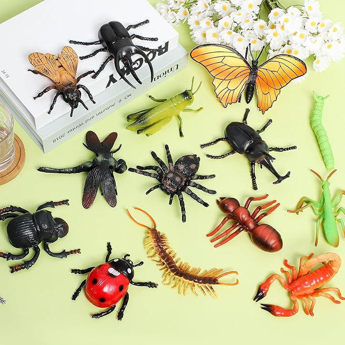 14PCS Plastic Fake Bugs, Big Realistic Fake Insects Toy Figures Halloween Party Education Animal Themed Decoration,Includes Spider Ladybug Butterfly and More