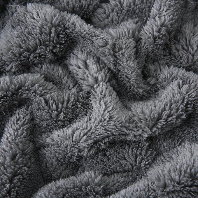 Grey Fleece Throw Blanket 50”×60”Checkered Design for Couch Sofa | Super Soft Cozy Plush Microfiber 3D Square Pattern Flannel Blanket for Bed Lightweight for Adults,Women