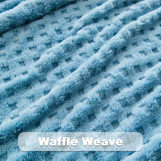 NEWCOSPLAY 3D Waffle Checkered Flannel King Blanket, Blue, 90"x110" | Super Soft Cute Lightweight Decorative Premium Silky Fleece Blanket for Couch Sofa Bed, Gift for Women Men, All Season Use