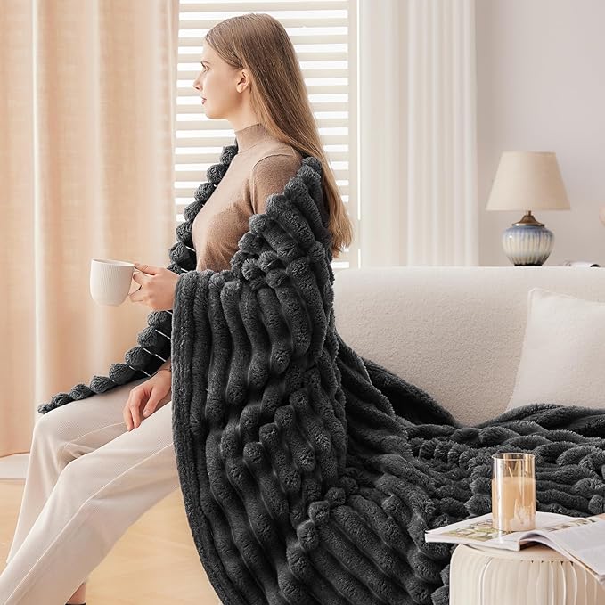 NEWCOSPLAY Super Soft Twin Blanket Grey Premium Silky Flannel Fleece 3D Ribbed Jacquard Lightweight Bed Blanket All Season Use (Grey Ribbed, Twin(60"x80"))
