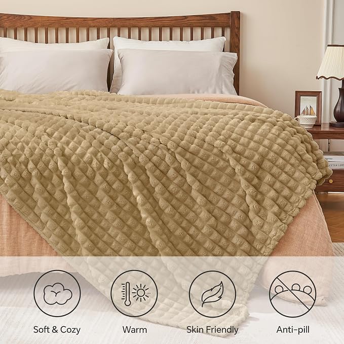 BEDELITE 3D Checked Camel Fleece Throw Blanket for Couch, 50x60 Inches | Soft Warm Fuzzy Fluffy Blanket for Bed Sofa, Lightweight Plush Cozy Blankets for Home Room Decor, Gift for Women, All Season