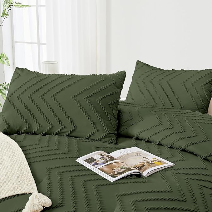 Andency Olive Green Oversized Super King Comforter Set 120x120, Extra Large King Size Comforter Oversize Boho Soft Warm Bedding Comforter Sets, 3 Pieces Aesthetic Chevron Textured Bedding Set
