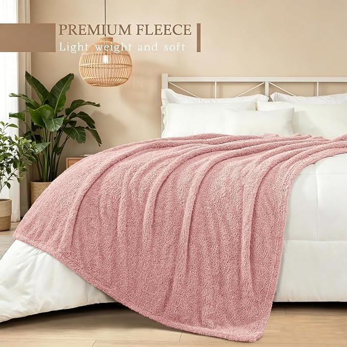 Exclusivo Mezcla Fleece Bed Blankets King Size for Bed, 90" x 104" | Super Soft and Cozy Fluffy Blanket for Women, Lightweight and Fuzzy Large Blanket for Bedroom , All Season, Pink