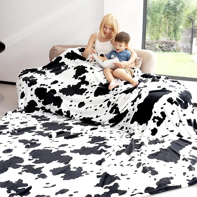 Fleece Blankets Queen Size Black and White Bed Blanket Fuzzy Lightweight Soft Queen Fleece Throws for All Seasons 90x90 Inches
