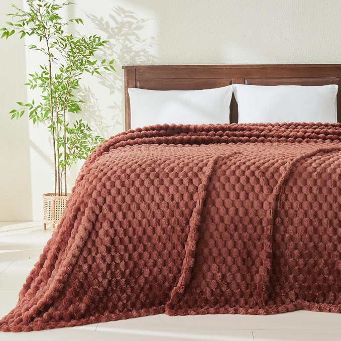 NEWCOSPLAY Super Soft King Blanket Coffee Premium Silky Flannel Fleece 3D Clouds Stylish Jacquard Lightweight Bed Blanket All Season Use 350GSM (Coffee, King(90"x110"))